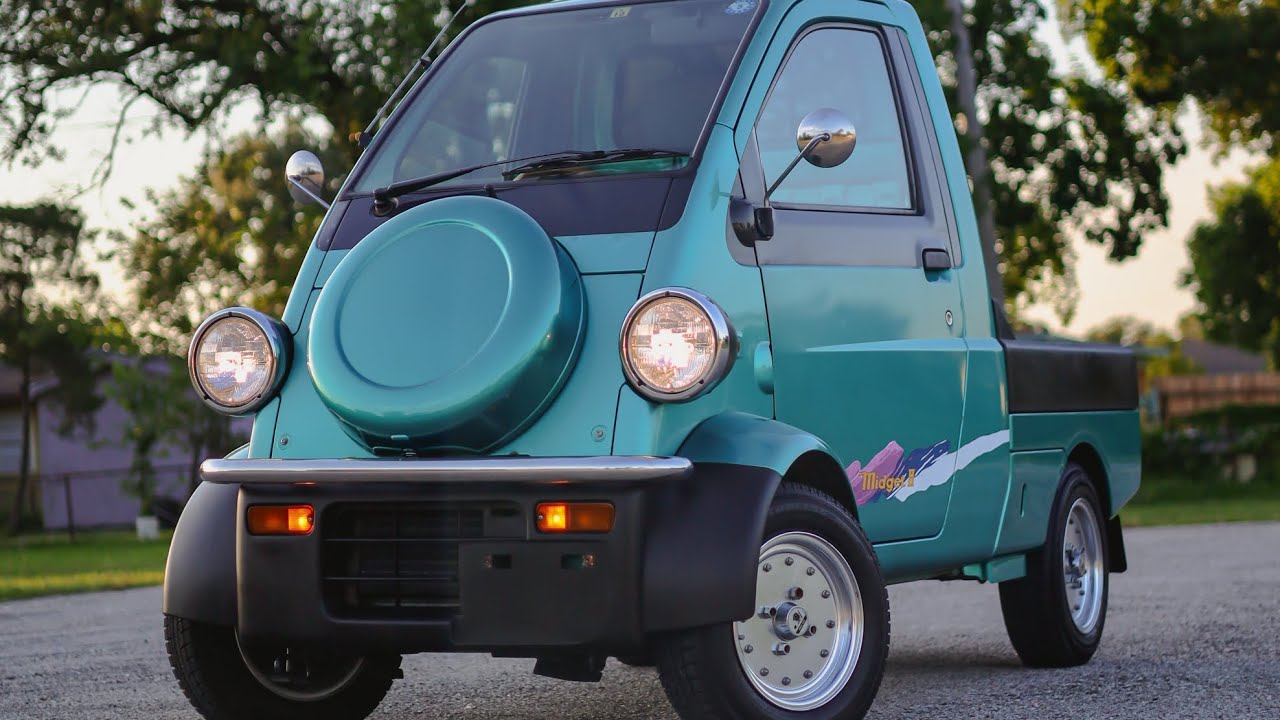 1996 Daihatsu Midget ii K100P - Walkaround, Startup & Drive