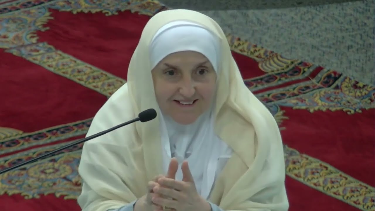 The Etiquette (Adab) of Seeking Sacred Knowledge | Ustadha Dr  Haifaa Younis