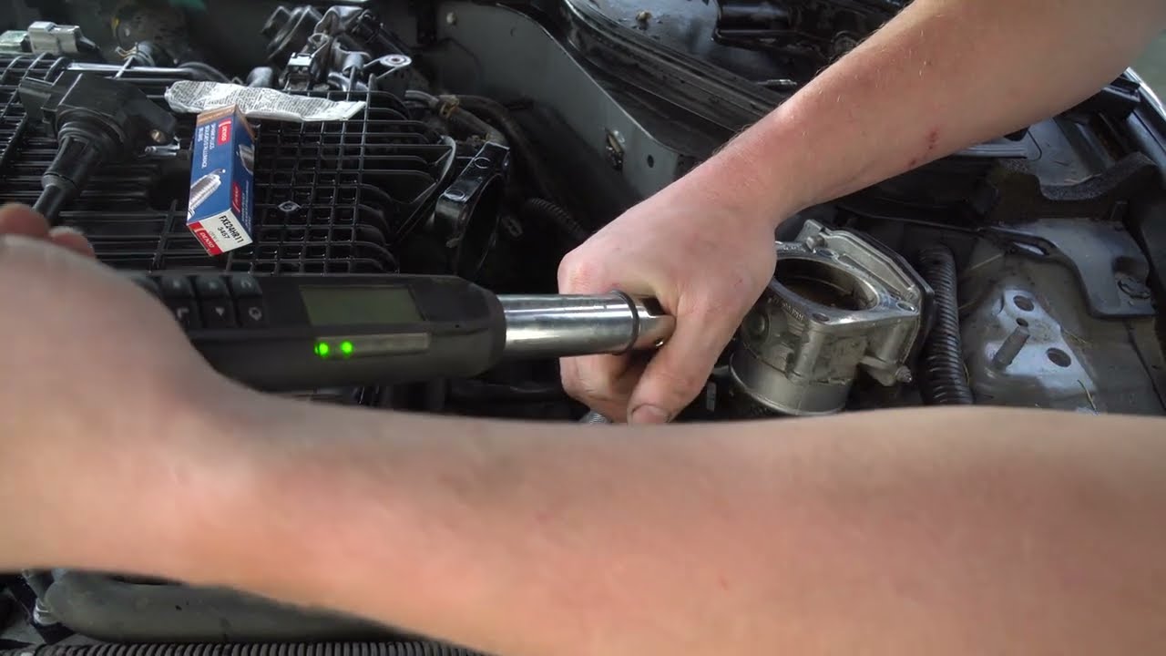 HOW TO CHANGE SPARK PLUGS OR REPLACE COILS NISSAN 370Z