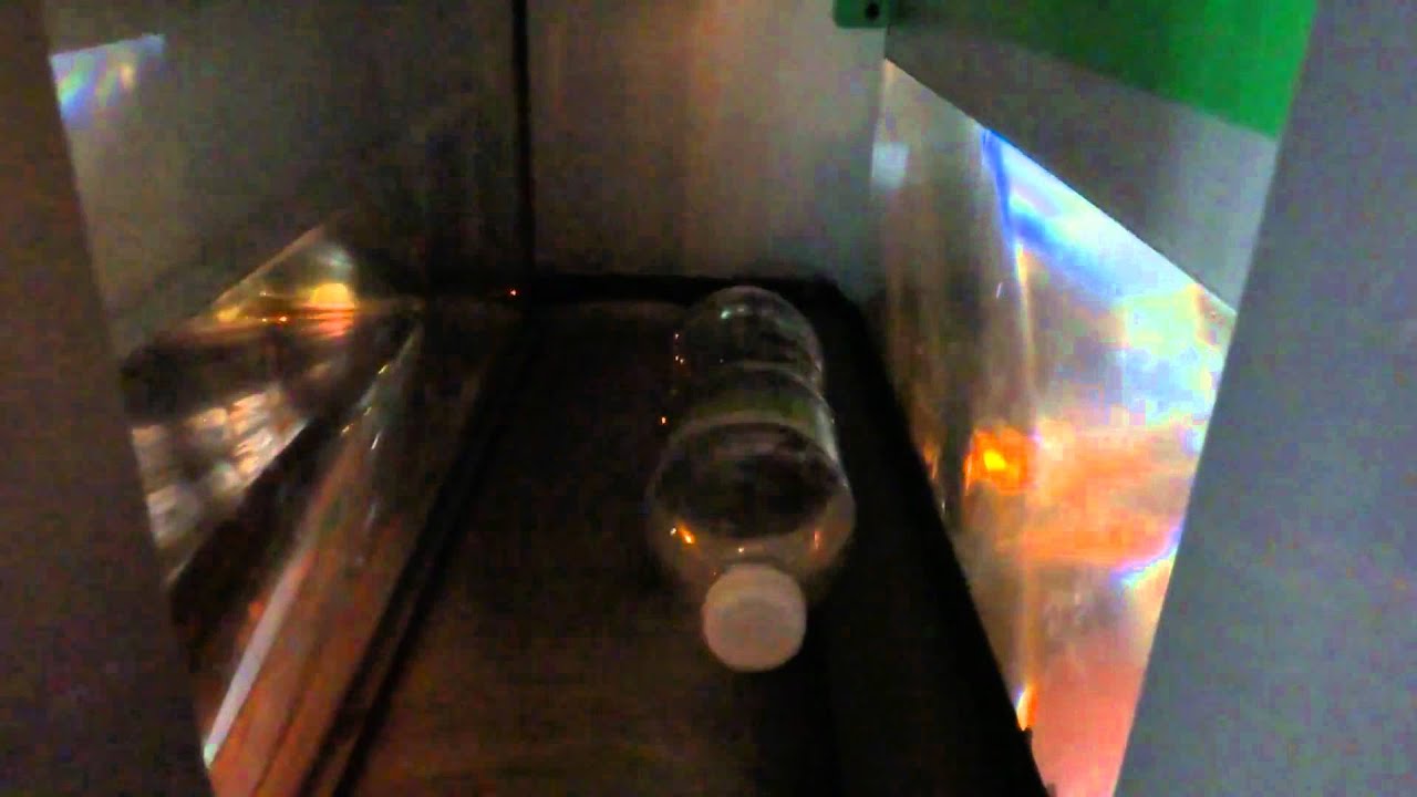 Tomra Uno Reverse Vending Machine @ Whole Foods Market TriBeCa, New York, NY: Plastic