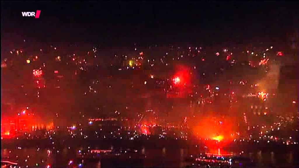 WDR Silvesterfeuerwerk am Kölner Dom 2014/15