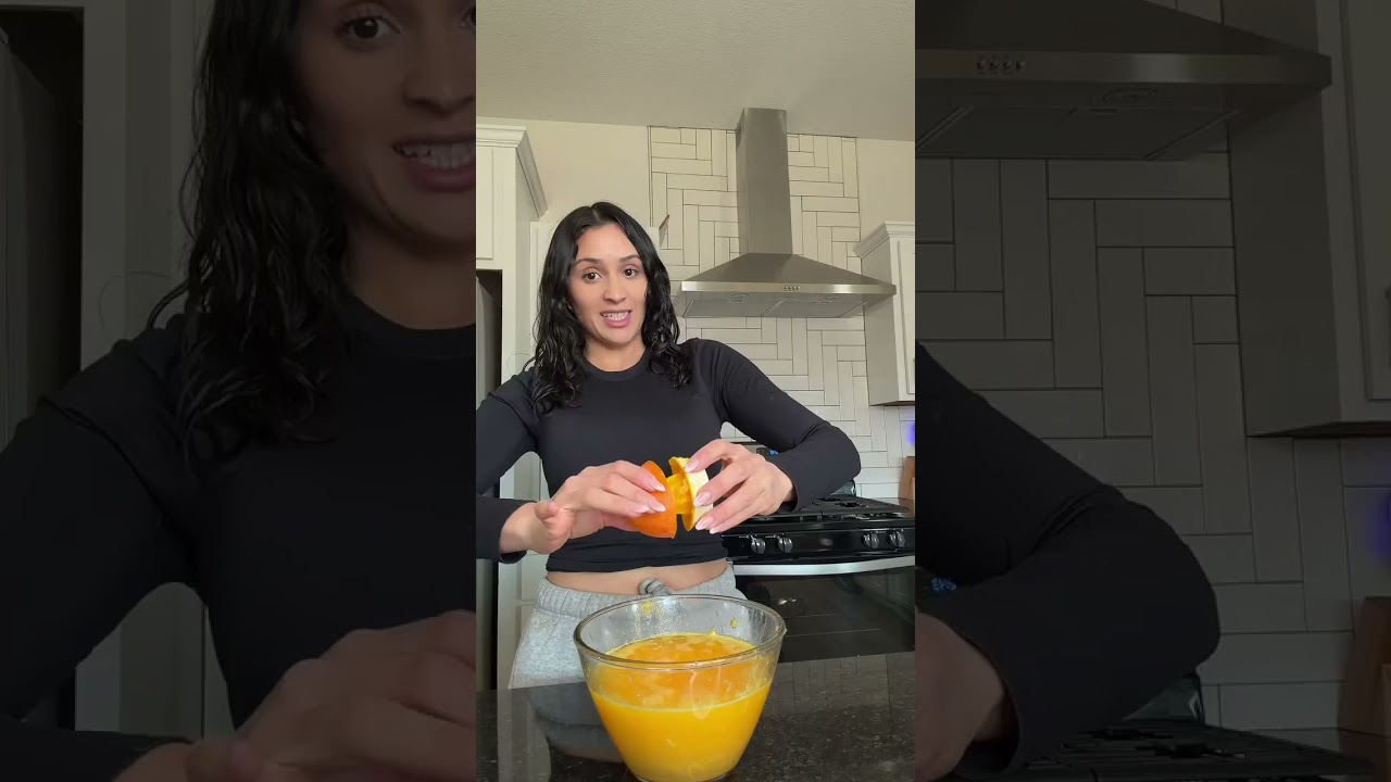 Making homemade orange juice ￼