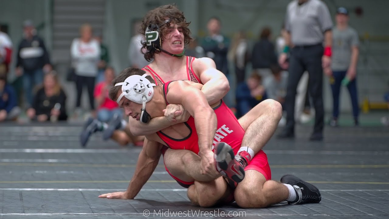 133 – Brock Bobzien {G} Unattached vs. Nic Bouzakis {R} Ohio State University