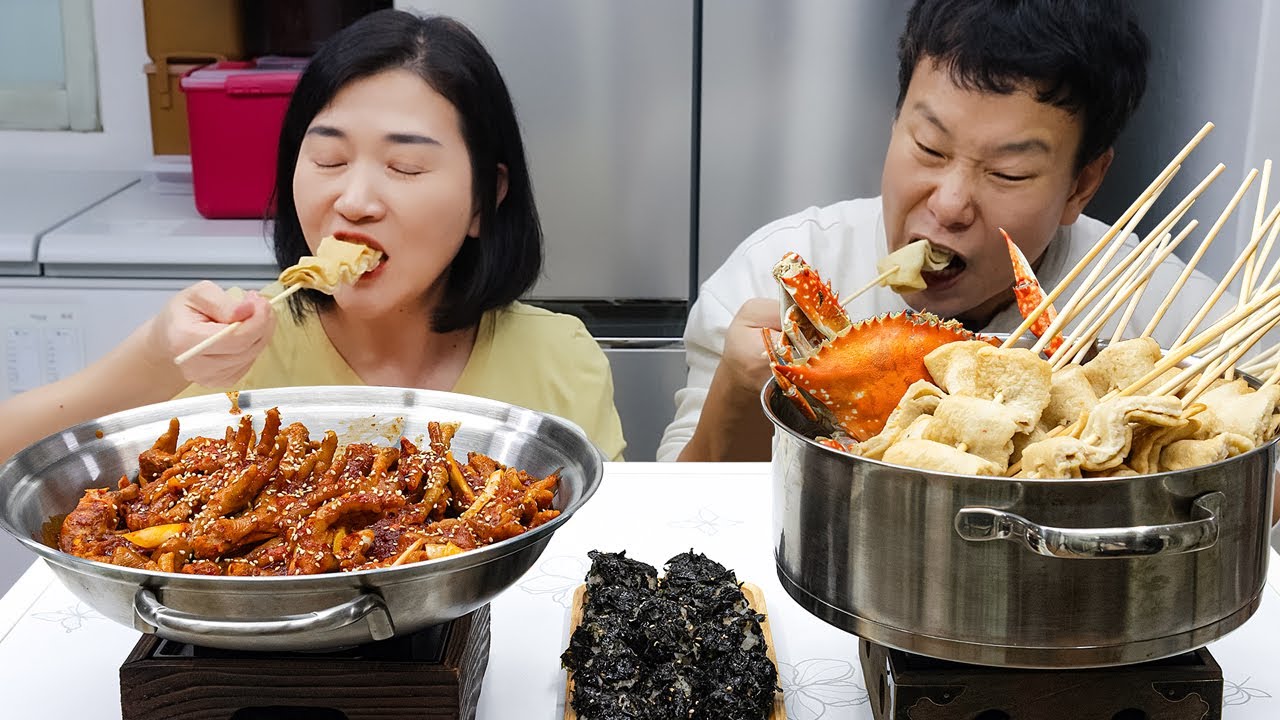 Острый и острый суп с куриными ножками и рыбными котлетами МУКБАНГ EATING SHOW