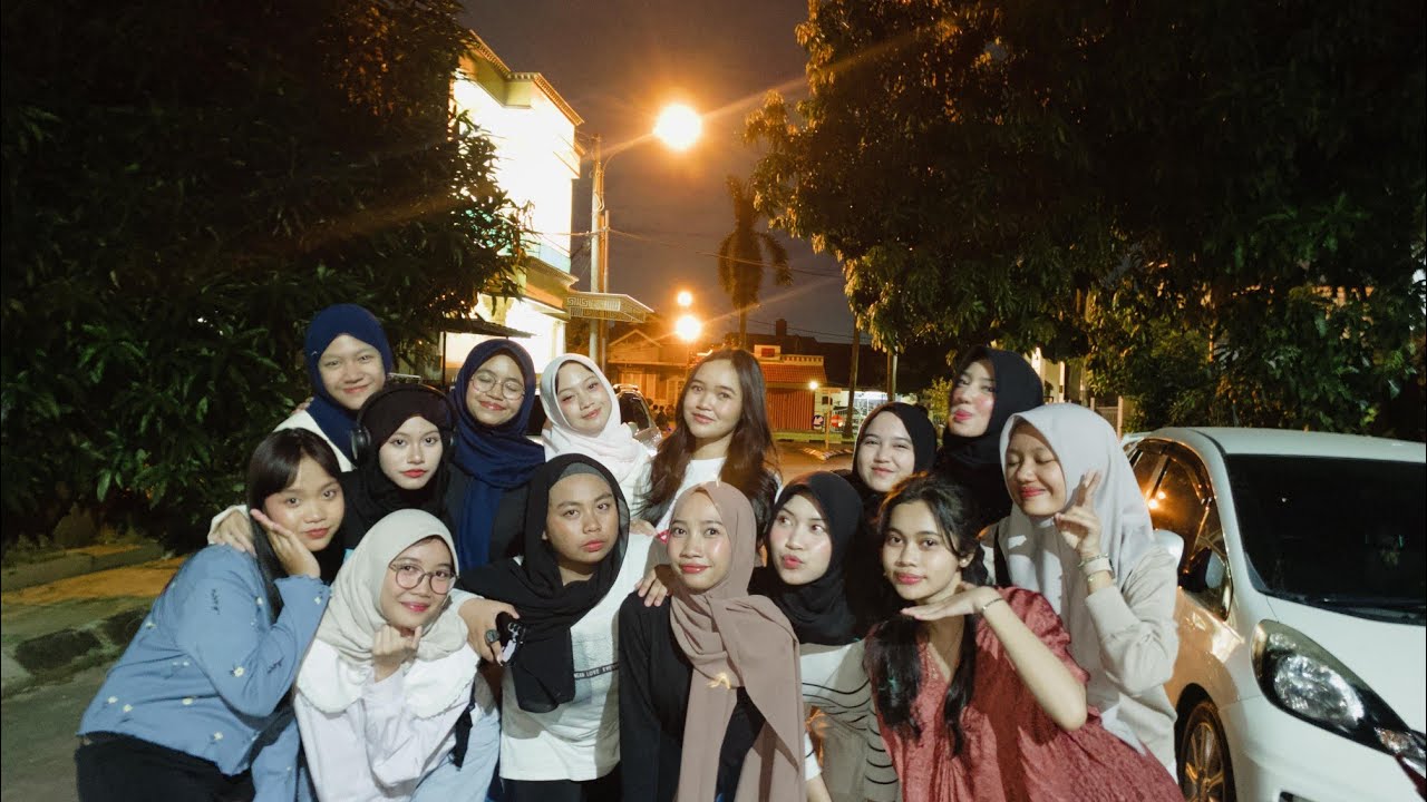 MOMEN : keriweuhan bukber dirumah Eca 🤍🙂‍↕️🙂‍↕️