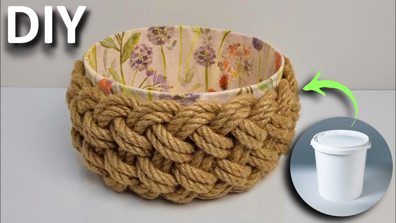 Simply DIY: Storage Organizer Basket Made from a Plastic Bucket with Seamless Weaving