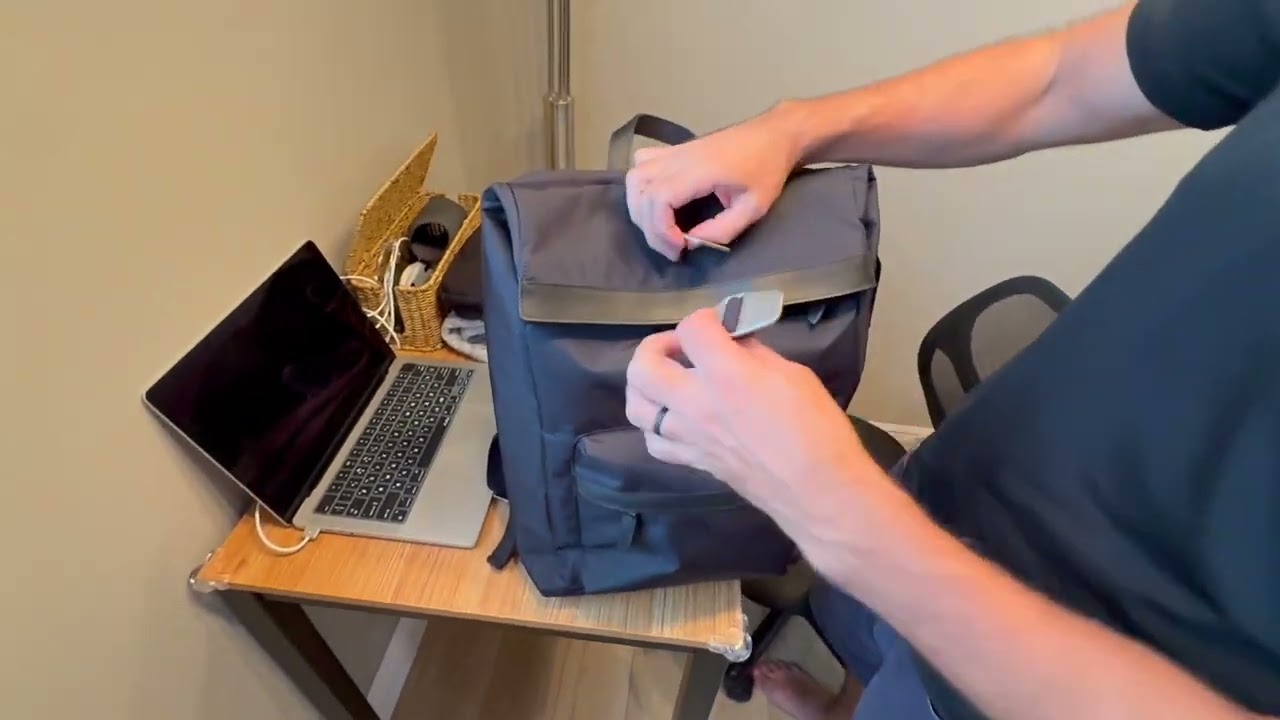 Carl Friedrik City-hopper Backpack review, watch before you buy!