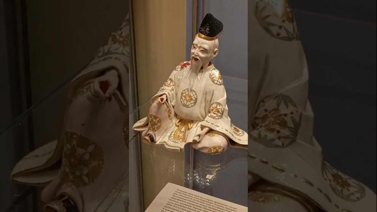 Сидящий старик. Хотей. Две статуэтки Сацума из личных комнат императора Николая II. #керамика