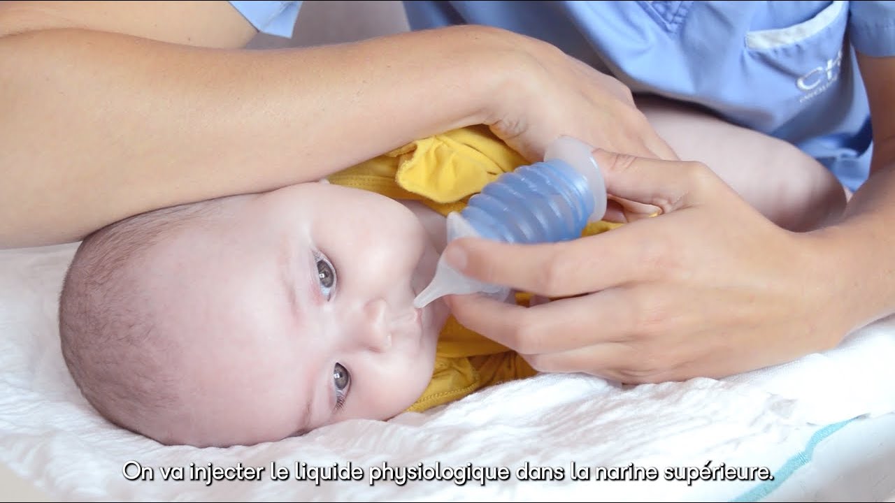 Les soins de nez bébé à mon bébé de plus d'un mois