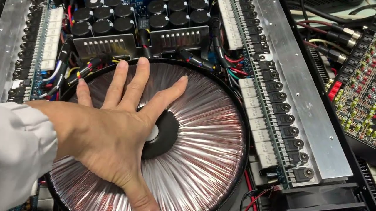 DK 4k 1300w 1k hàng đẹp và chất . Giá khá chát lh 0398192198