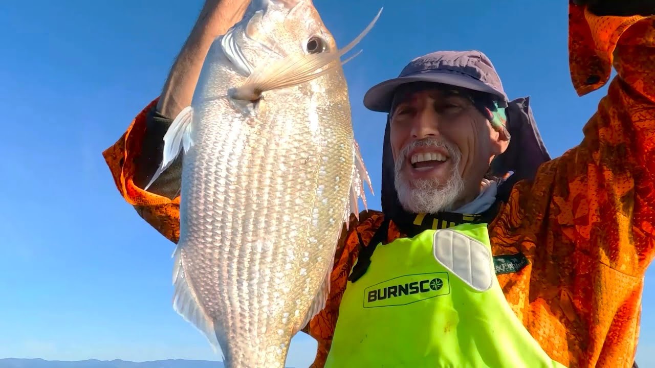 Kayak Fishing - Pig Hunting - Cooking in New Zealand