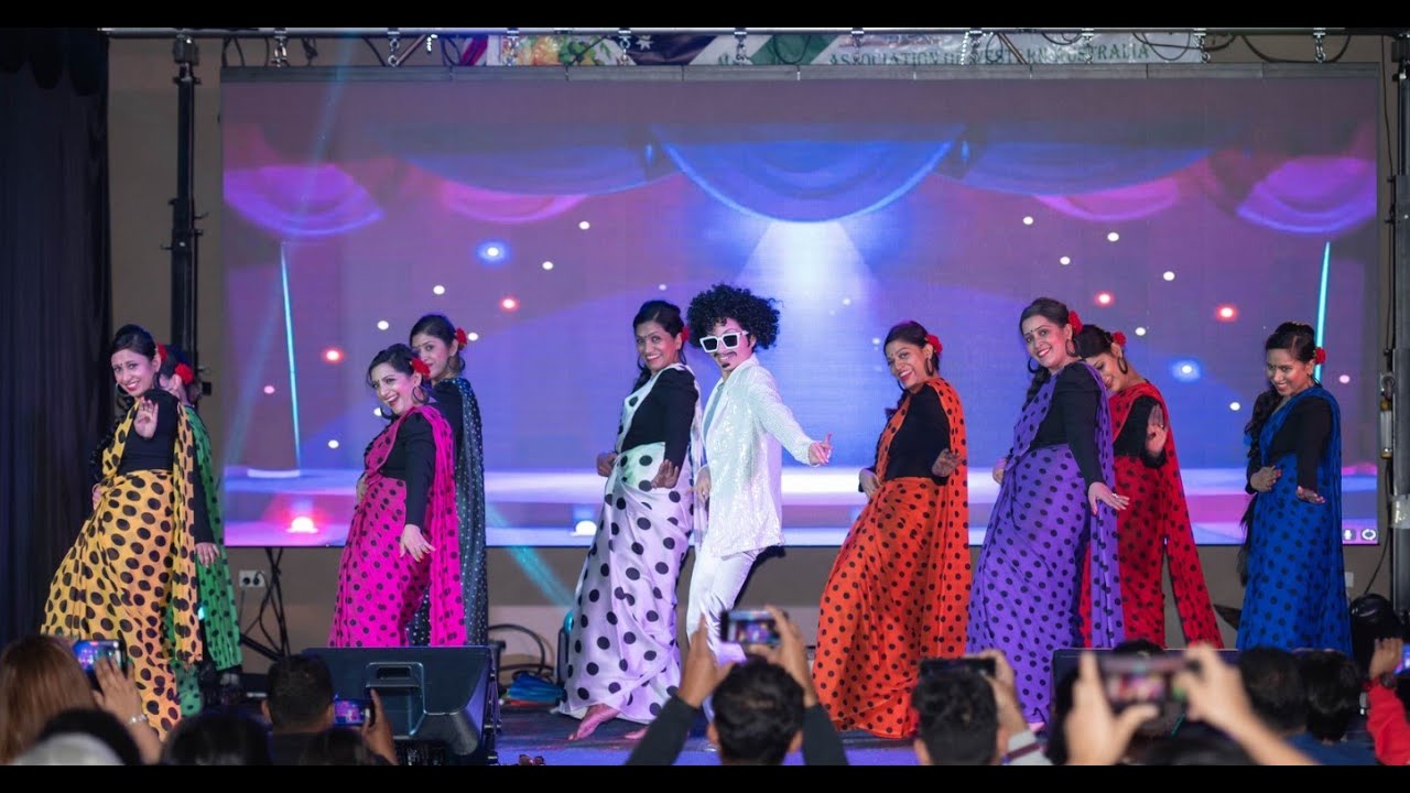 Retro dance - Oru Madhurakinavin - Rathipushpam - Raavunarnallo