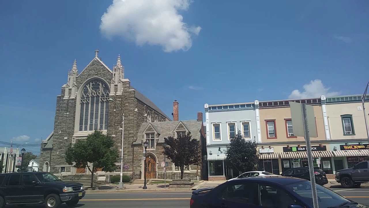 Church bells chiming noon + bonus great footage!