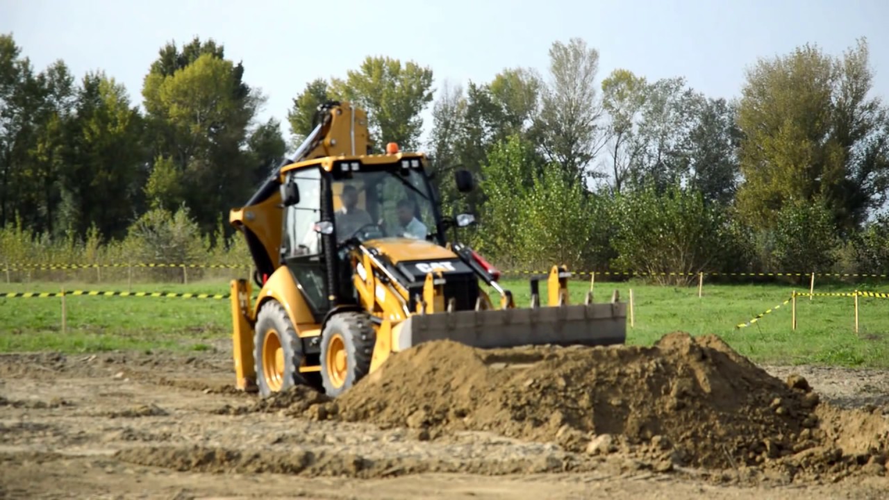 CAT 432F, Gumikerekes kotró az ÉBSZ kiállításon, 2014., 140919-2-0029