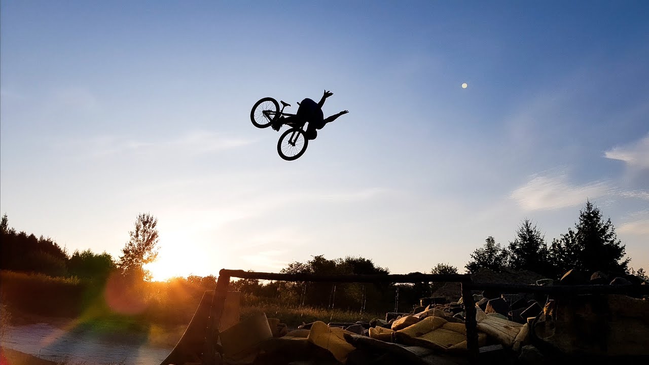 Trenujemy triki do basenu z gąbkami! | Dirt Podg&oacute;rska MTB Edit