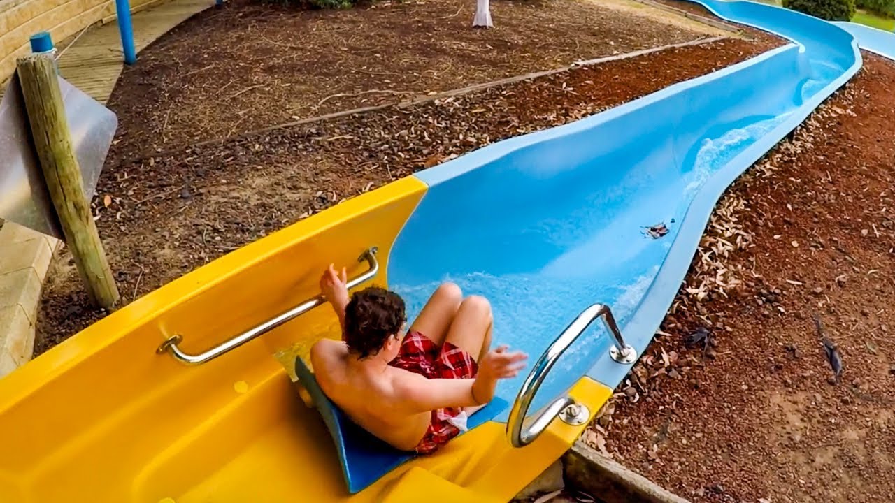 Funfields - Splash Down | Double Waterslide Onride
