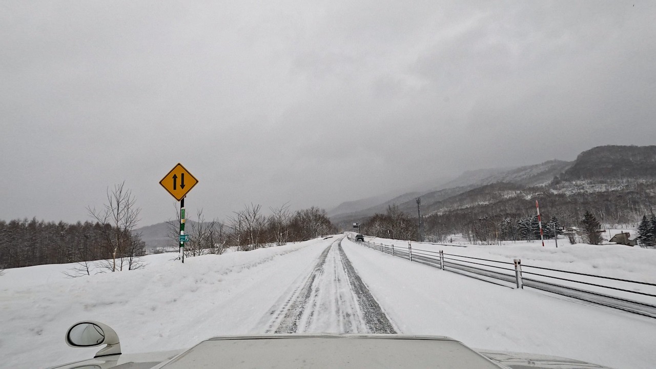 道央自動車道：比布大雪PA→士別剣淵IC（北海道上川郡）