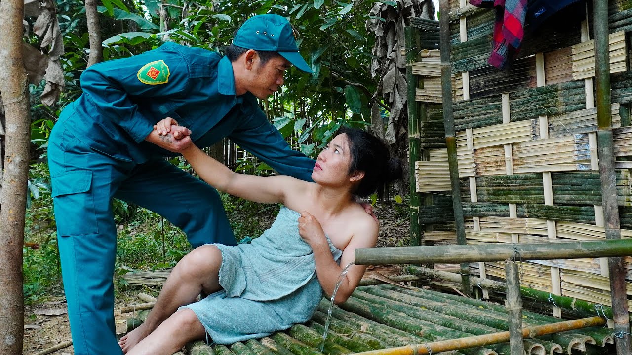 The kind man who built a bamboo bathroom for Ly Phuc Kieu - What happened to them?