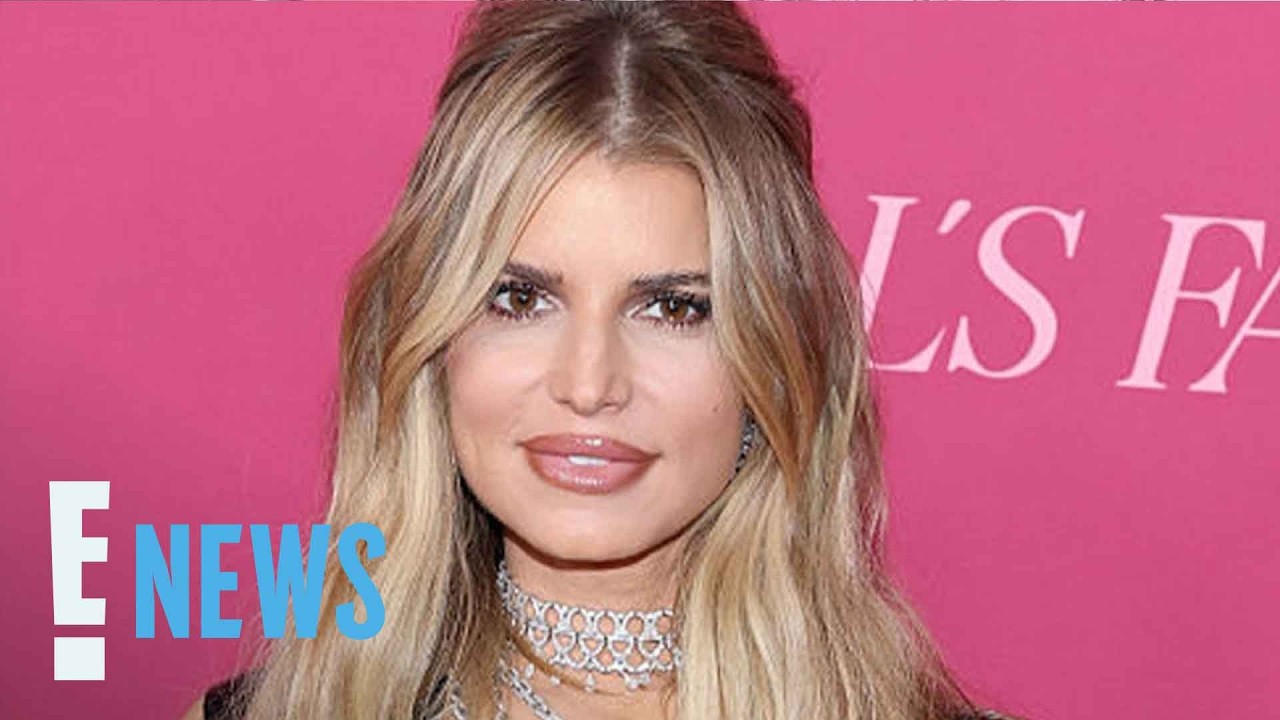 See Jessica Simpson&rsquo;s Brunette Hair Transformation | E! News