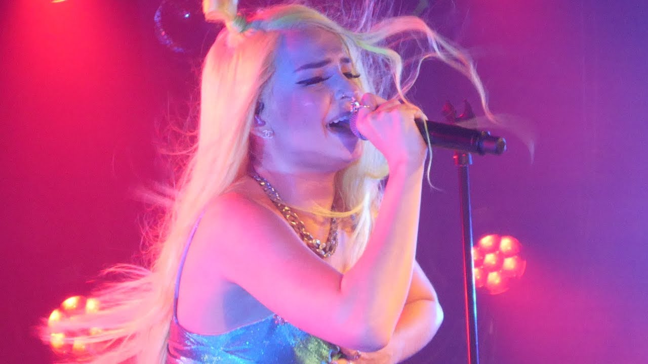 Kim Petras - Do me - Live Paris 2019