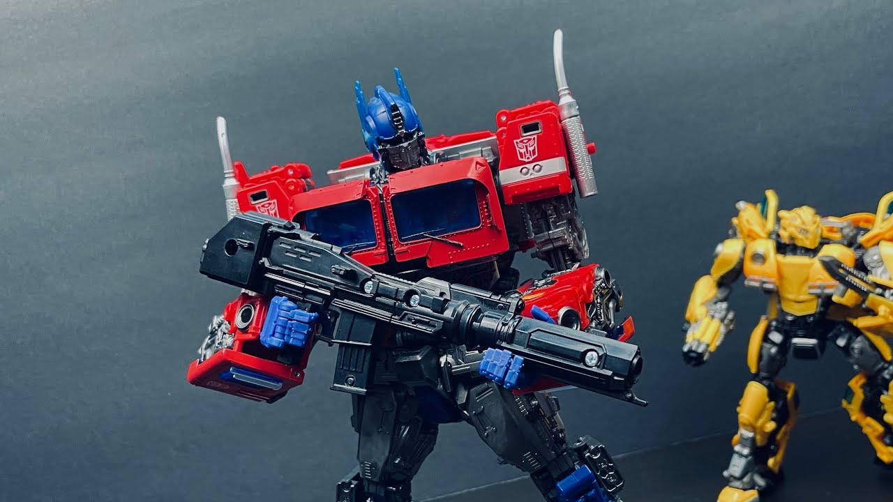 WEIRD Ratchet Joints! Transformers Masterpiece MPM-12 BBM OPTIMUS PRIME Reviewdeo