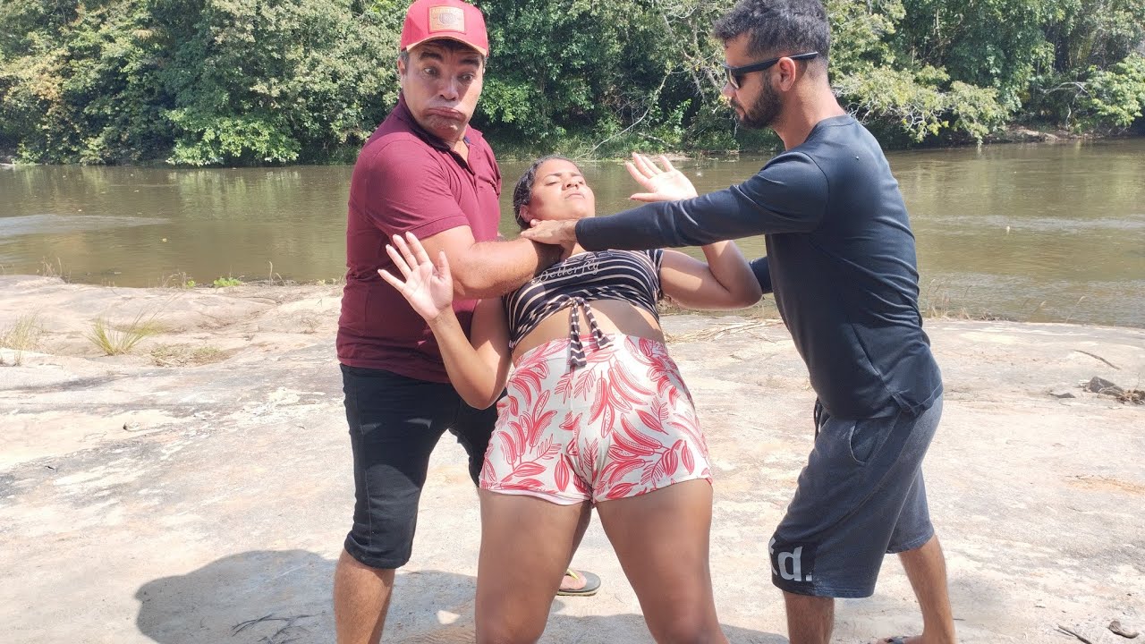 A mulher enganou o marido direitinho veja o que ela fez Coelho 😃😃😃
