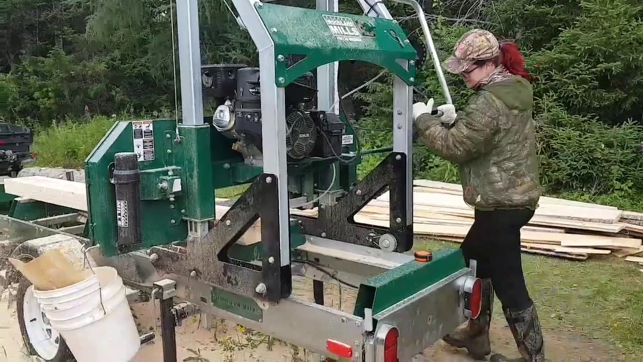 Woodland mills hm 130 sawing board for garage roof