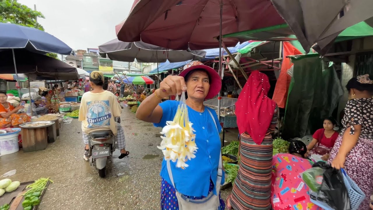 🇲🇲 Myanmar People&rsquo;s Saturday Life - Exploring A Wet Street Market In Yangon