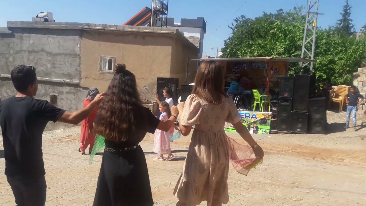 grup destan  05419729786 sarikaya koyu sarilara boyamışsın sacini ve fote beyza kamera 05417711837