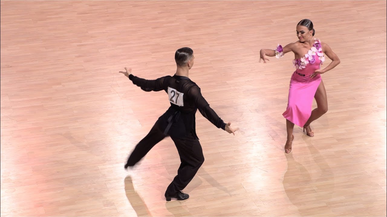 Konstantin Gorodilov - Dominika Bergmannova EST | Samba | WDSF World Open Latin - PODF 2018