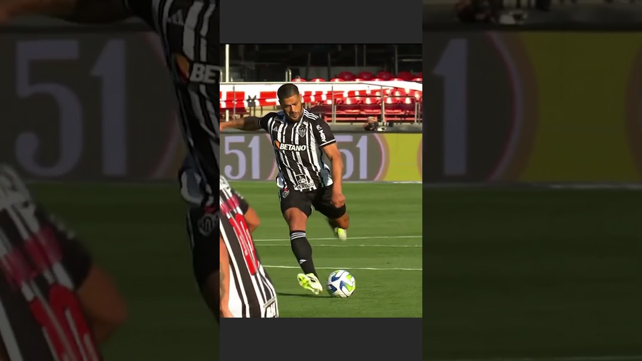 Sao Paulo x Atl&eacute;tico MG - HULK solta a BOMBA e marca um GOLA&Ccedil;O de FALTA
