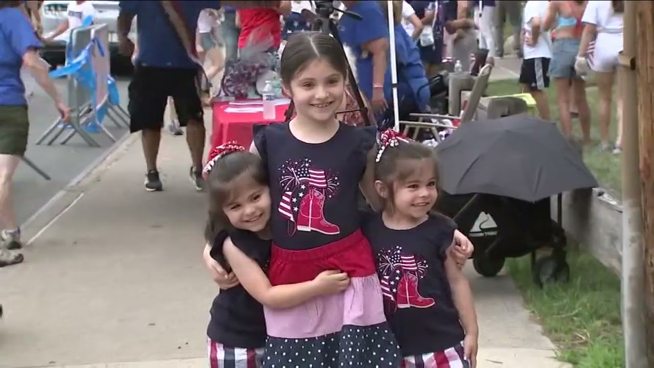 Spectators enjoy 4th of July parade on Staten Island