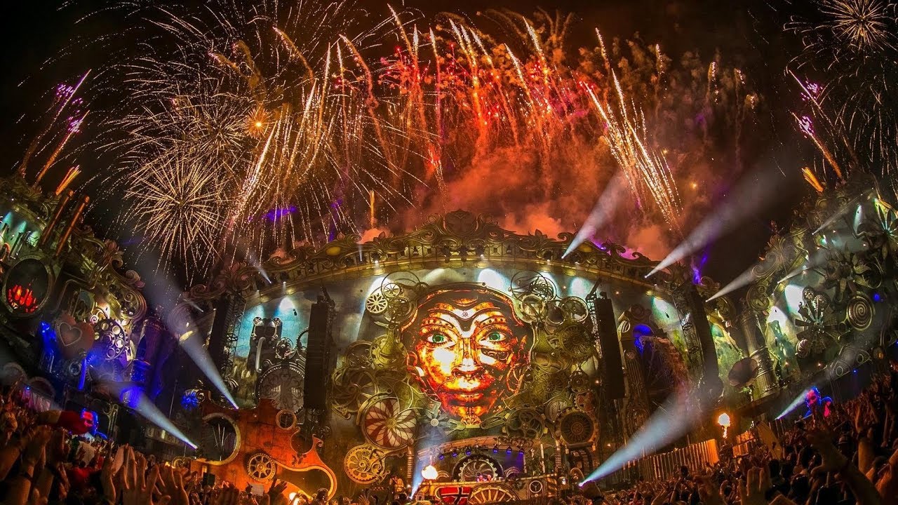 Gold Skies (Tomorrowland 2014 Aftermovie Intro Uzu Remake)