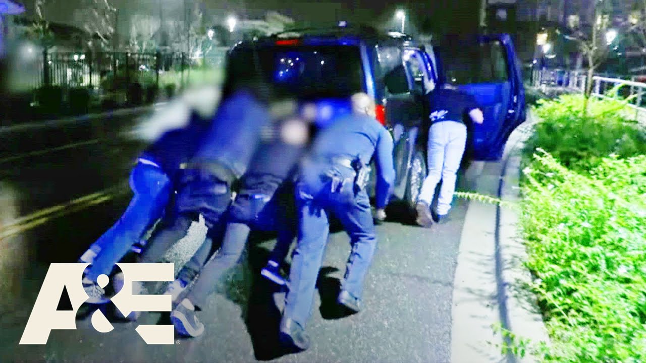 Live PD: Greatest Shifts – A Long Night Helping Stranded Drivers | A&E
