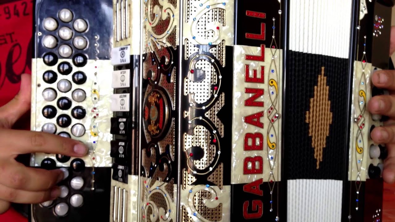 la gritera acordeon (Con adornos)