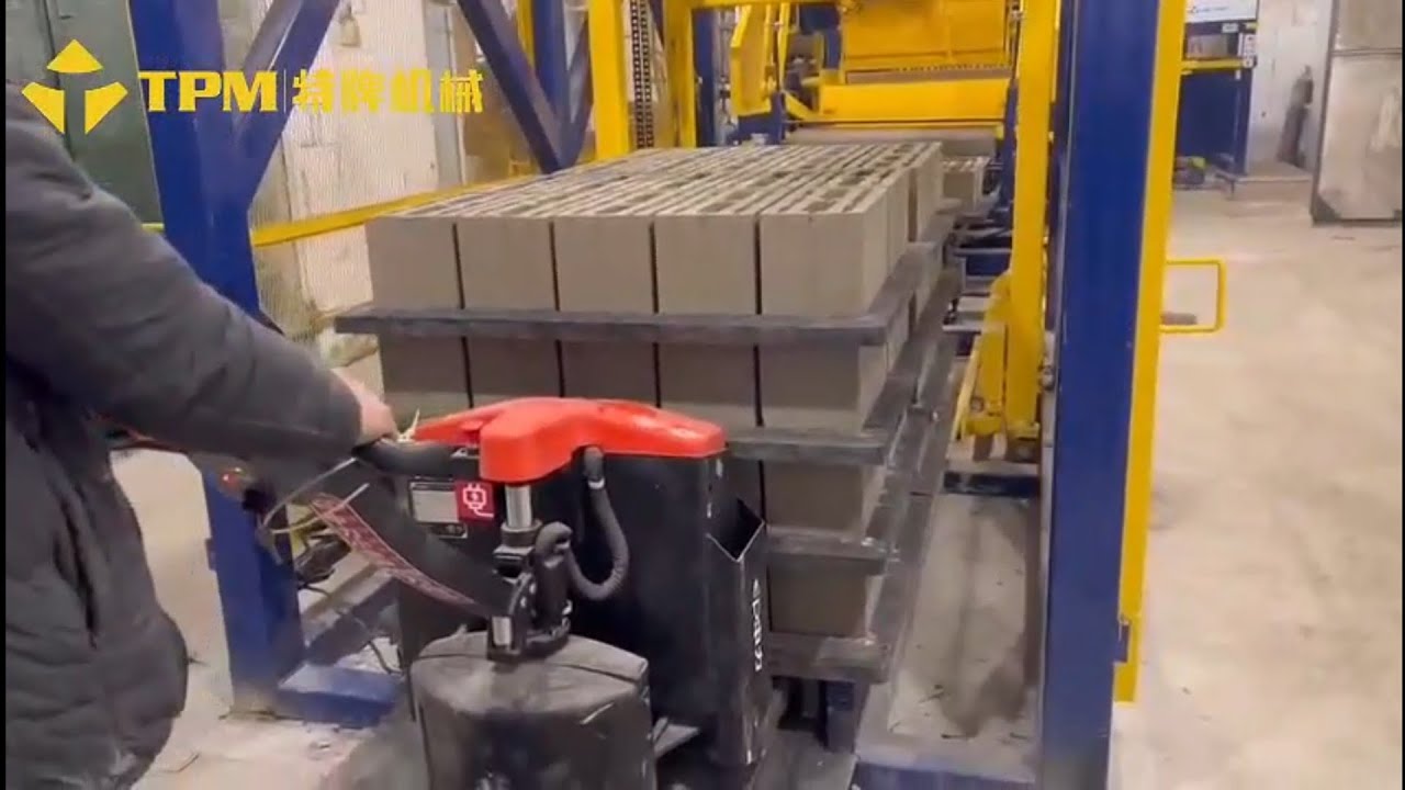 Another Successful TPM project in Russia! New TPM10000G Servo Vibration Block Machine in Russia now!