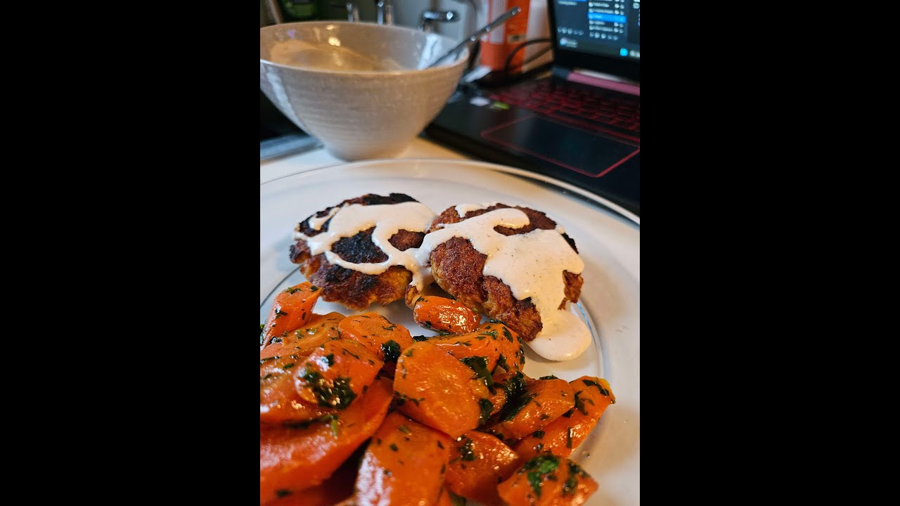 King's Second Cooking Stream VOD: Maryland Crab Cakes & Beer-Glazed Carrots