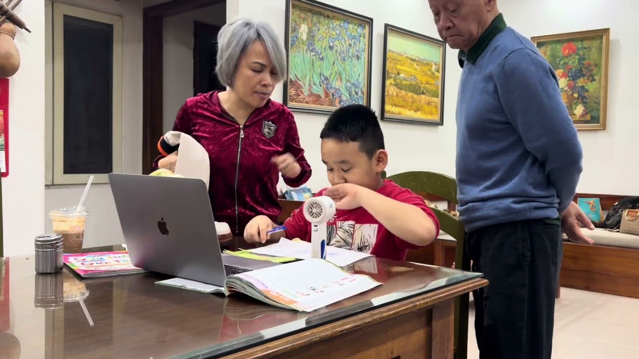 Người Mèo có chữ rồi 