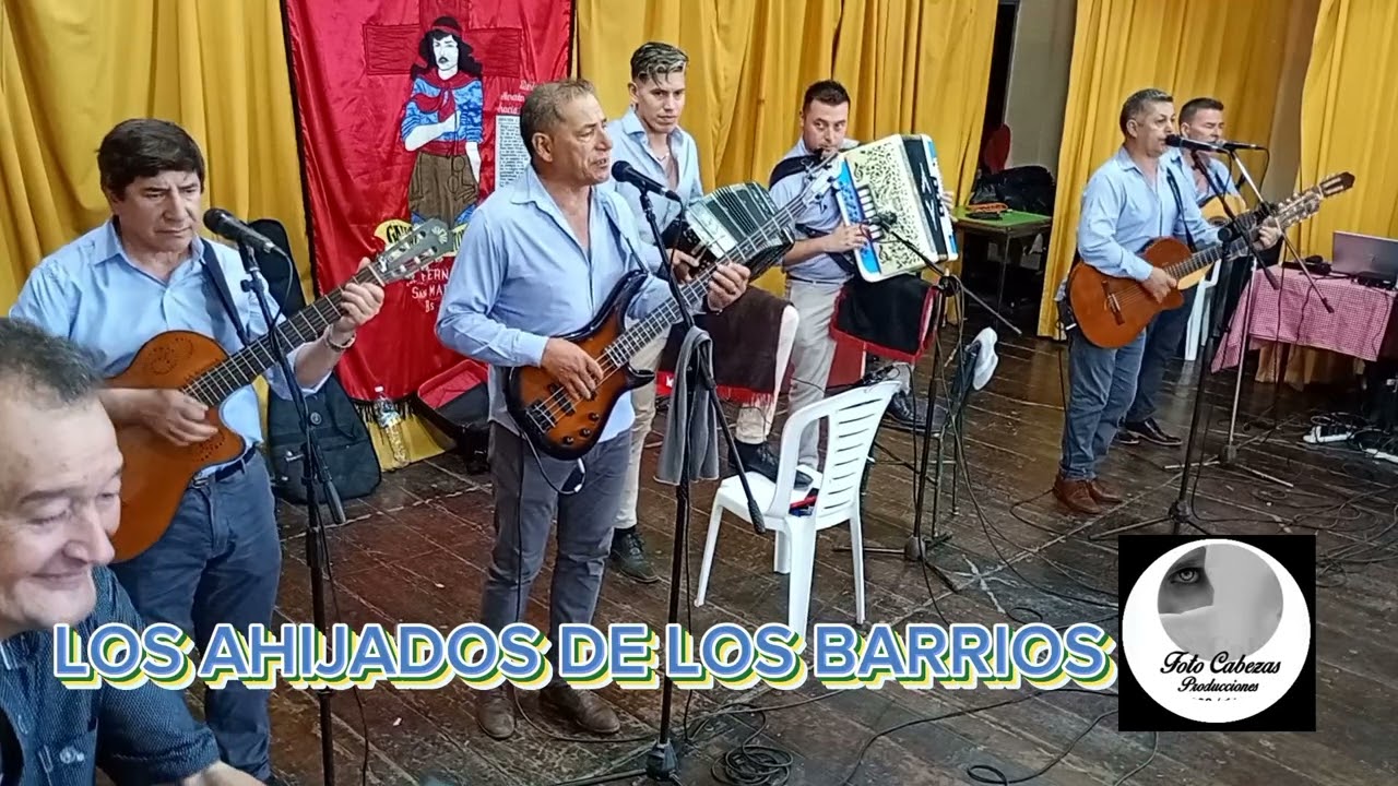 Los Ahijados de los Barrios en el Salón Inmaculada de José León Suárez