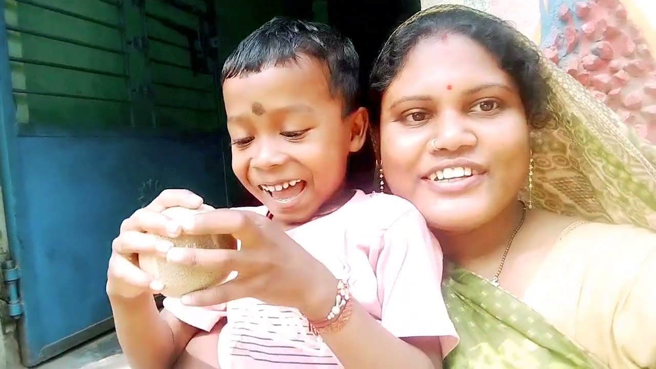 ମୋ ପାଇଁ ମୋ ଦିଅର ବାବୁ କଲେ ଦେଶି ଚିକେନ ଝୋଳ 🐓🐔#mamata susha life ❤️❤️❤️❤️#vilej volg video #vairal blog 