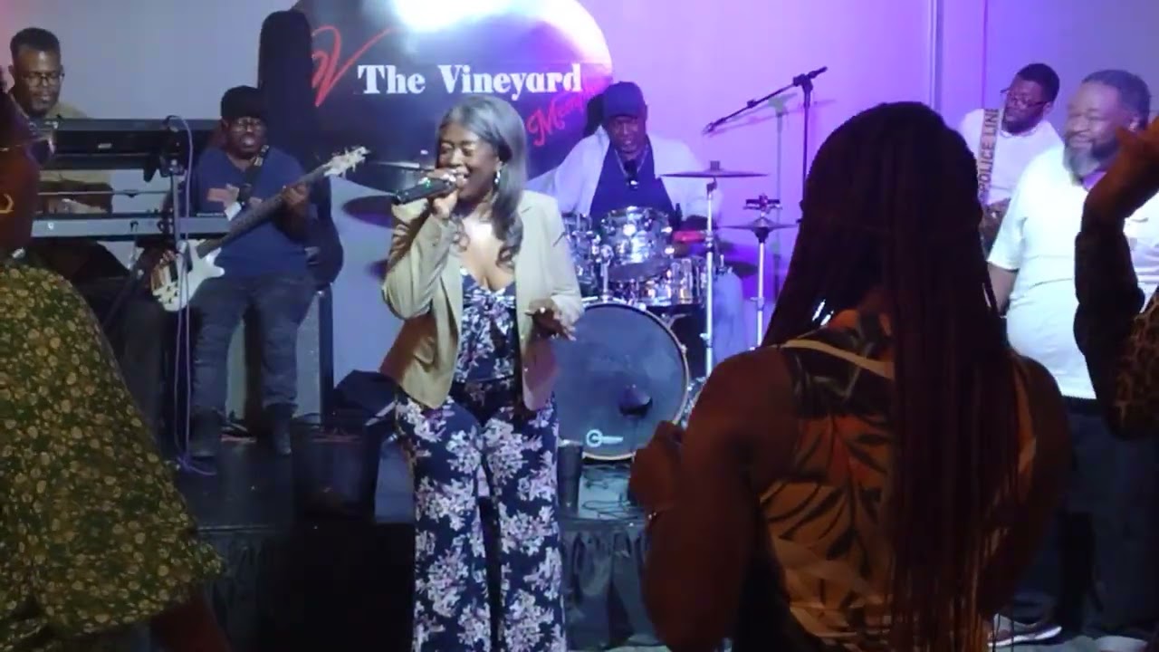 Soul Connection Band and Shelia Potts Wright singing 