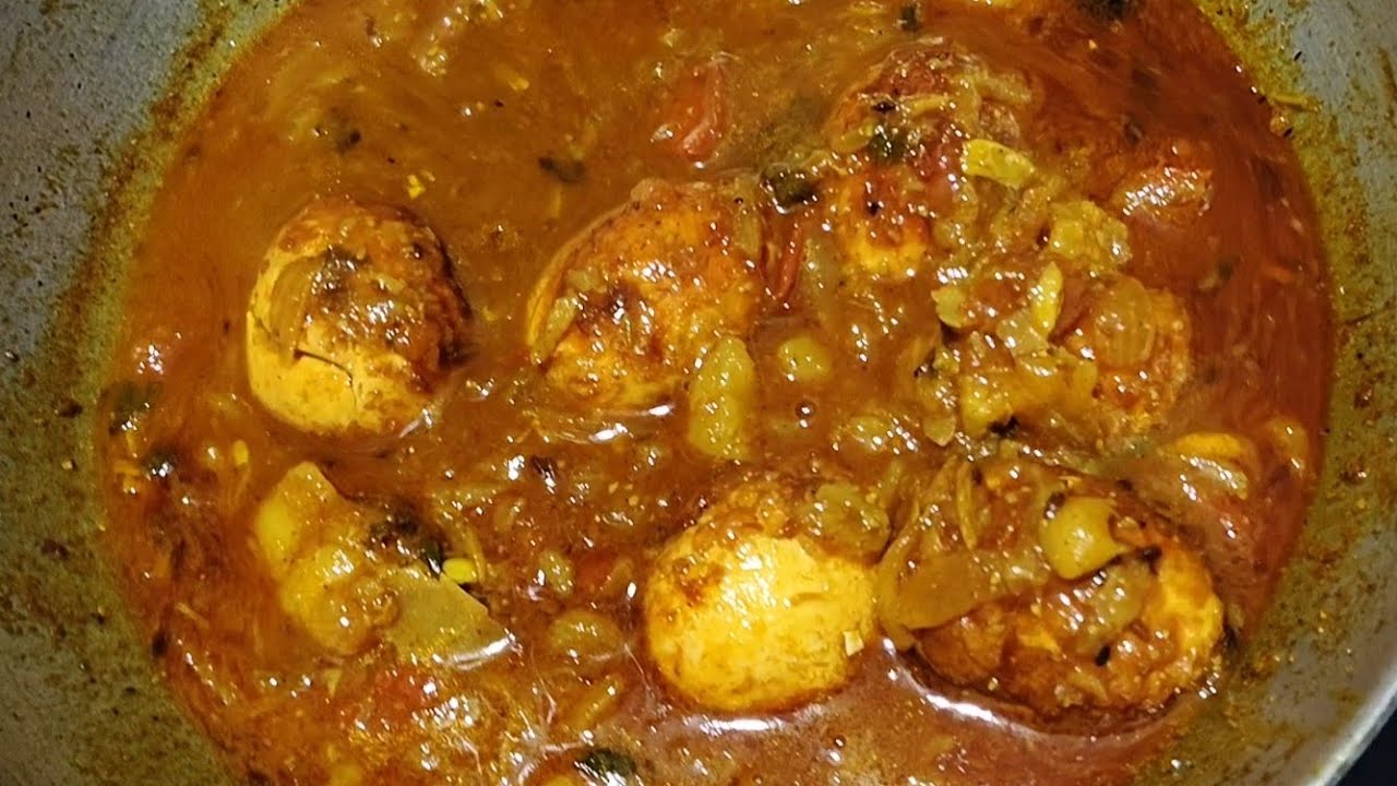 MAKING OF JUICY EGG CURRY