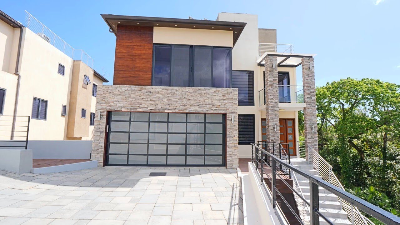 Inside a Cereza Townhouse for sale | Cherry Garden, Kingston, Jamaica