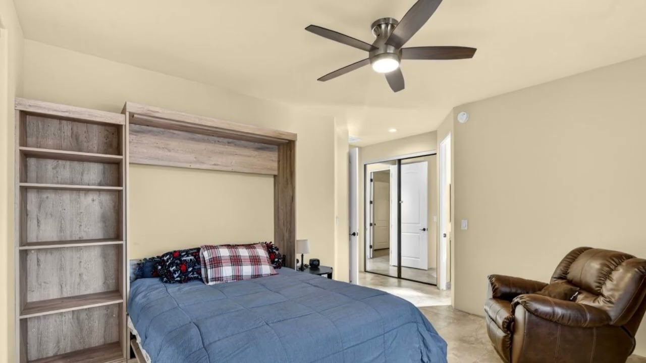 112 W Circle Mountain Road