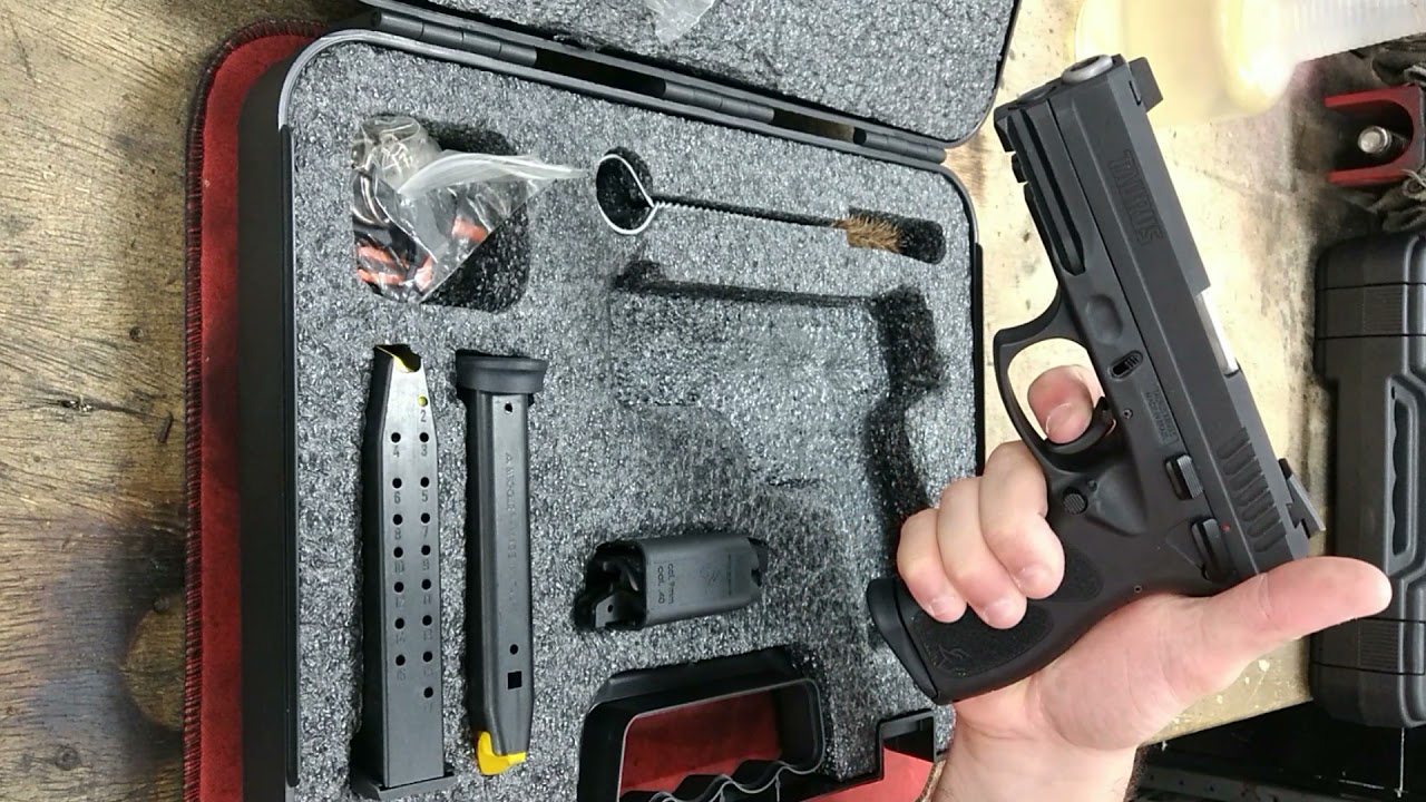 Unboxing TAURUS TH9