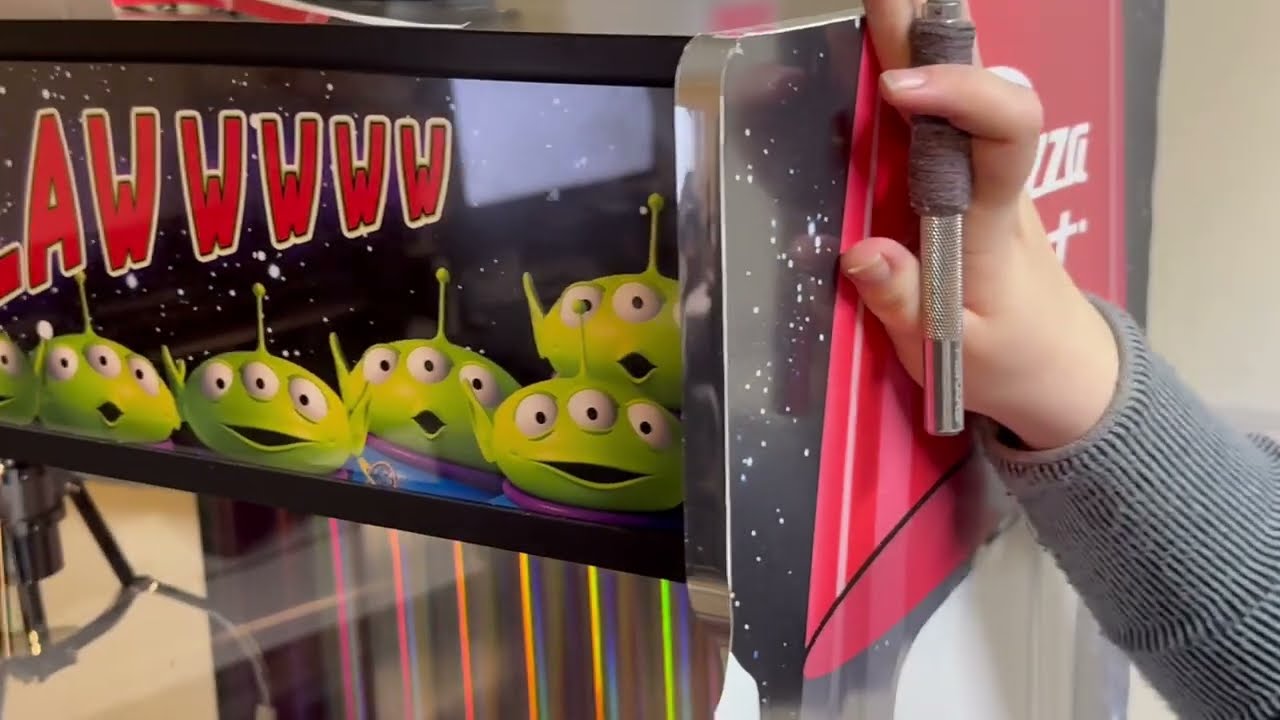 Claw Machine Graphic Install