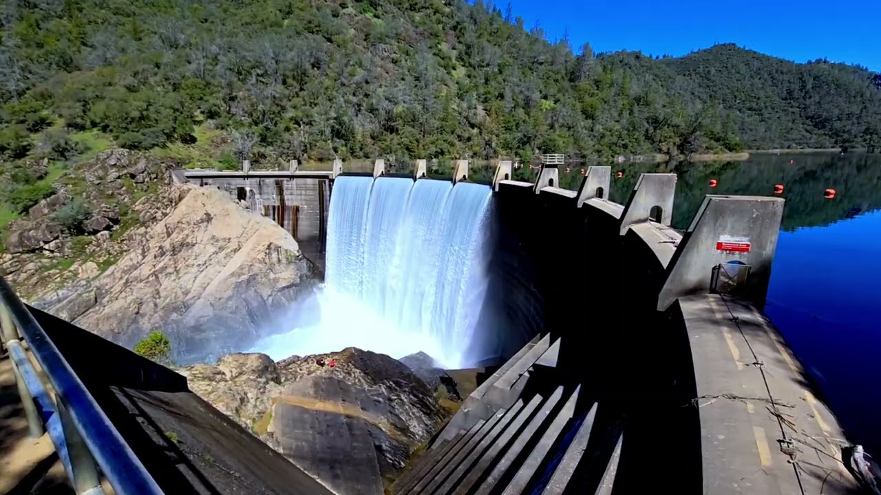 Озеро Клементайн – Прогулка по Калифорнии | Lake Clementine California with Waterfall & Dam