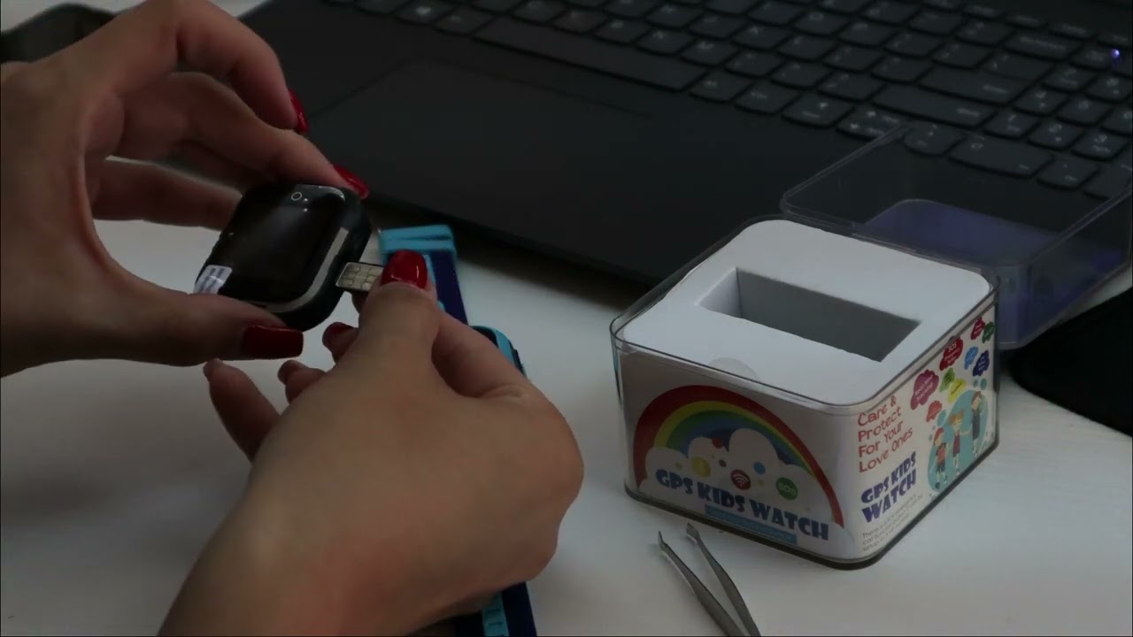 XKids: Cum introduci cartela SIM &icirc;n smartwatch-ul KT24S de la Wonlex