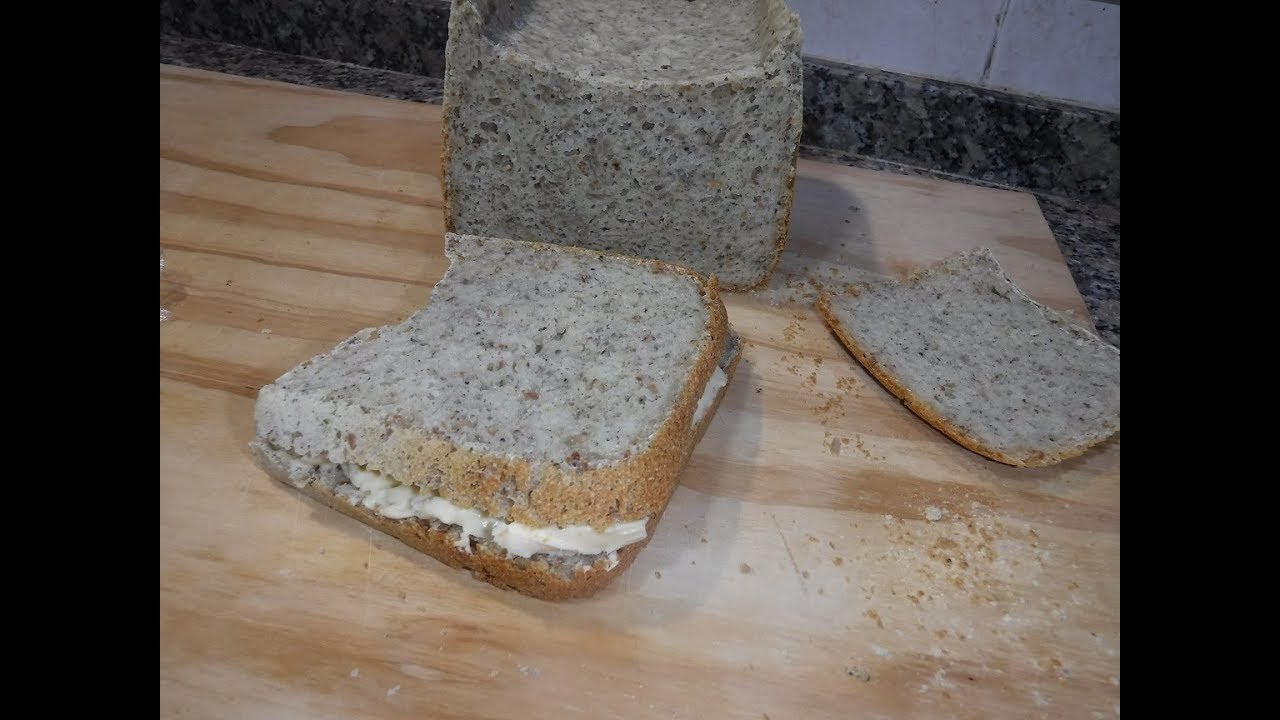 Pan Sin Gluten con Semillas en Panificadora