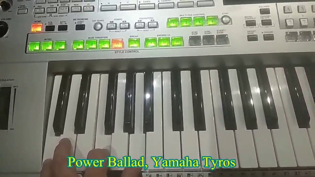 Yamaha PSR9000 vs Yamaha Tyros